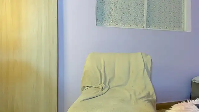 Mari Mendoza online show from 01/04/25, 02:46