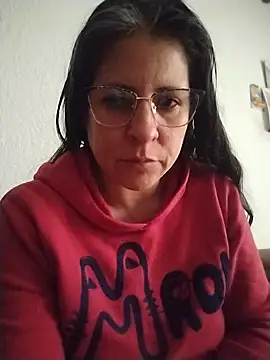 Snapshot of LucifernandaSw chatting on 01/30/25, 07:04 LucifernandaSw online show from 01/30/25, 07:04