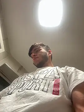 Snapshot of alejdrip chatting on 12/12/24, 07:19 alejdrip online show from 12/12/24, 07:19