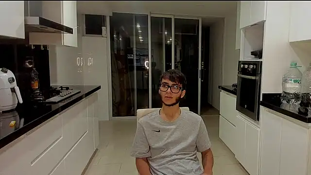 Snapshot of alejdrip chatting on 09/26/25, 09:13 alejdrip online show from 09/26/25, 09:13