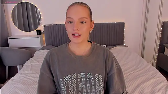 Snapshot of CassieRayss chatting on 01/15/26, 04:22 CassieRayss online show from 01/15/26, 04:22