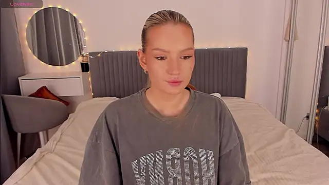 Snapshot of CassieRayss chatting on 02/20/26, 12:16 CassieRayss online show from 02/20/26, 12:16