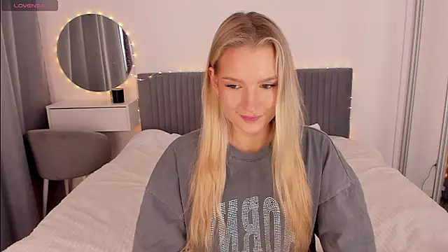 CassieRayss online show from 03/13/26, 09:38