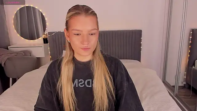 CassieRayss online show from 04/22/26, 10:28