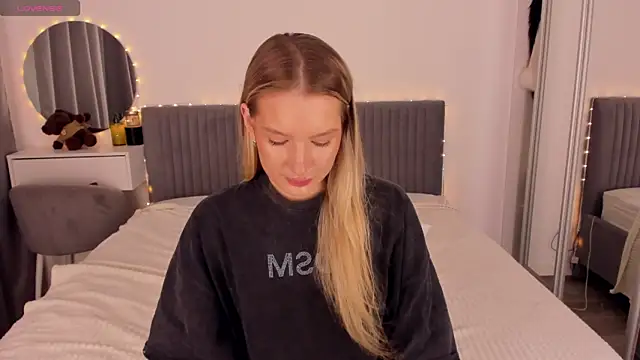 CassieRayss online show from 07/01/26, 10:06