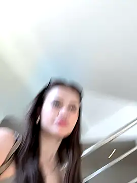 Snapshot of AngelinaTeller chatting on 12/21/25, 02:41 AngelinaTeller online show from 12/21/25, 02:41