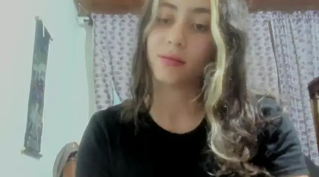 Snapshot of Liherz chatting on 12/04/24, 12:08 Liherz online show from 12/04/24, 12:08