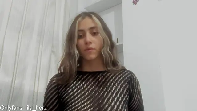 Snapshot of Liherz chatting on 12/09/24, 10:52 Liherz online show from 12/09/24, 10:52