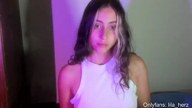 Snapshot of Liherz chatting on 02/06/25, 03:59 Liherz online show from 02/06/25, 03:59