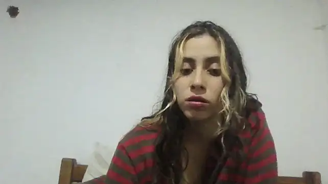 Snapshot of Liherz chatting on 04/18/26, 11:38 Liherz online show from 04/18/26, 11:38
