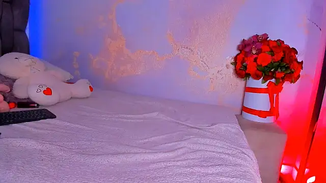 camilawhite   online show from 02/17/26, 05:19