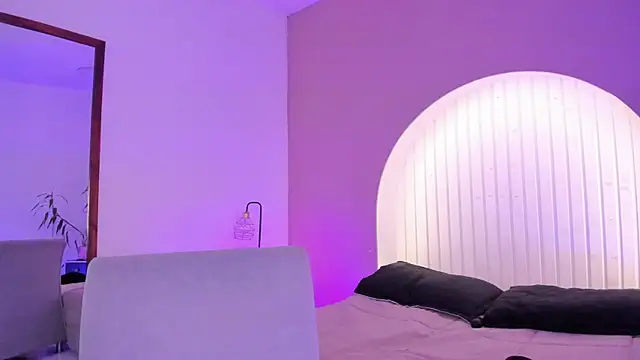 martina duque  online show from 04/07/26, 06:19