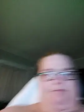 SexyWhiteChocolate online show from 12/12/24, 04:37