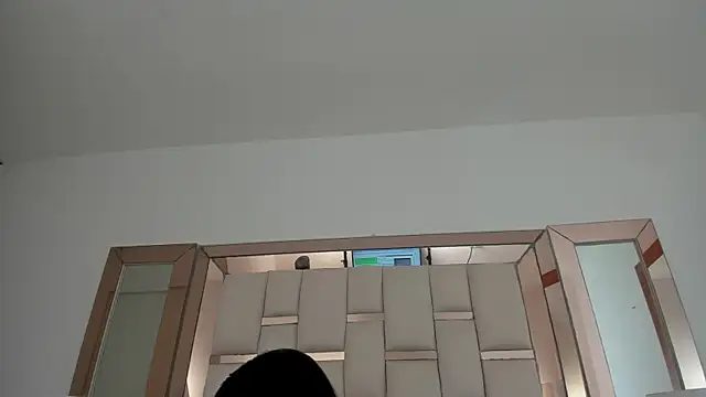 emma castilloo online show from 12/15/24, 08:25