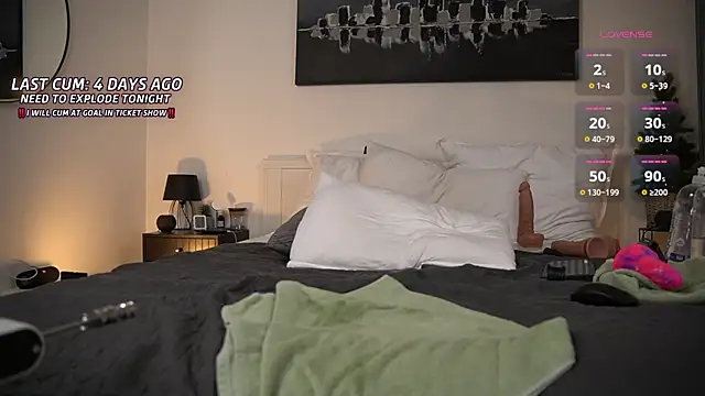 Snapshot of kennethwade chatting on 01/04/25, 11:06 kennethwade online show from 01/04/25, 11:06