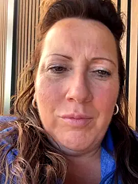 Snapshot of xsexycurvymilf chatting on 09/30/25, 11:37 xsexycurvymilf online show from 09/30/25, 11:37