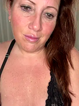 xsexycurvymilf online show from 12/15/25, 02:32