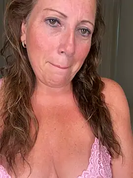 xsexycurvymilf online show from 07/08/26, 02:10
