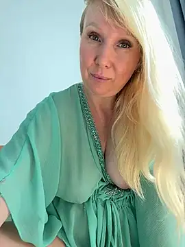 EmmaInLove23 online show from 02/27/26, 02:33