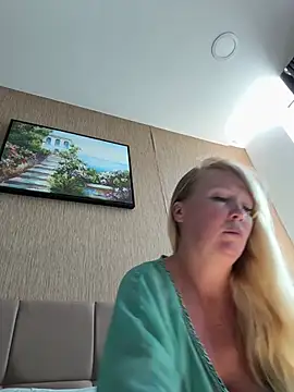 EmmaInLove23 online show from 07/22/26, 01:41