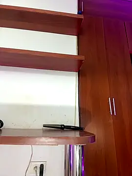 ivannapretyts online show from 09/17/25, 04:41