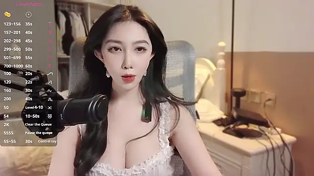 vyizh- online show from 12/22/24, 01:33