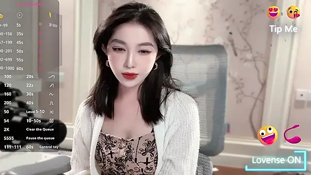 vyizh- online show from 10/20/25, 01:33