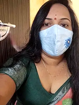 Snapshot of Susma-Telugu chatting on 10/28/25, 05:22 Susma-Telugu online show from 10/28/25, 05:22