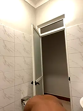 Snapshot of Dellah26 chatting on 10/22/25, 05:24 Dellah26 online show from 10/22/25, 05:24