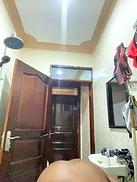 Snapshot of Dellah26 chatting on 11/17/25, 01:50 Dellah26 online show from 11/17/25, 01:50