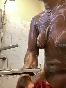 Snapshot of Dellah26 chatting on 11/23/25, 06:46 Dellah26 online show from 11/23/25, 06:46