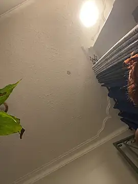 Dellah26 online show from 04/23/26, 05:15