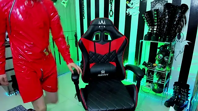 daven56 online show from 02/13/25, 01:37