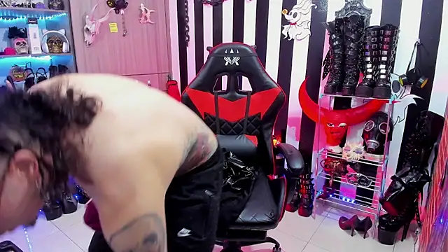 daven56 online show from 09/18/25, 01:13