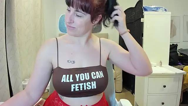 emmita69  online show from 02/03/26, 10:26