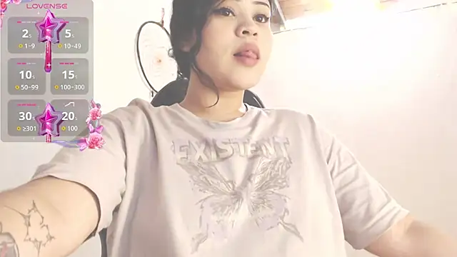 Snapshot of Amara18_ chatting on 03/04/26, 01:00 Amara18 online show from 03/04/26, 01:00