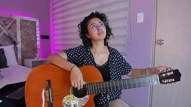 Amareto  online show from 02/01/25, 05:26