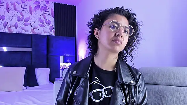 Amareto  online show from 02/04/25, 01:48