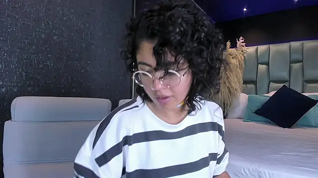 Amareto  online show from 03/05/25, 03:29