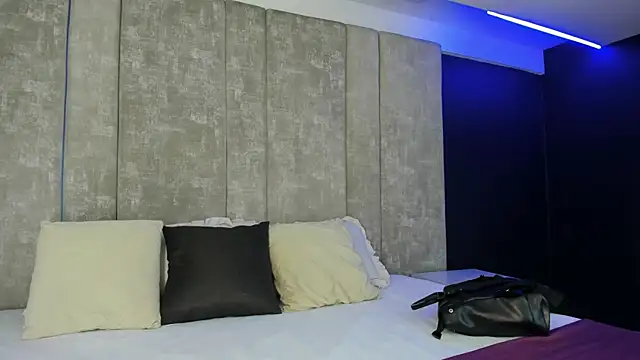 Amareto  online show from 04/14/26, 09:26