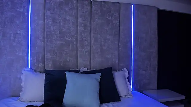 Amareto  online show from 04/18/26, 08:20