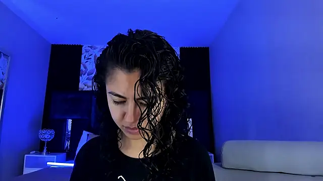 Amareto  online show from 04/20/26, 09:23