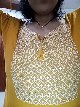 Snapshot of Hot-Shivani chatting on 02/27/25, 02:21 Hot-Shivani online show from 02/27/25, 02:21