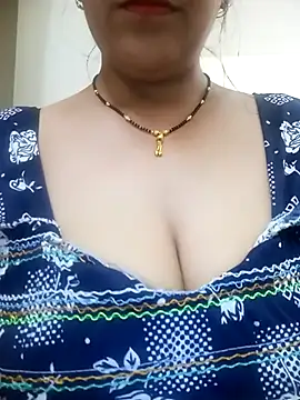 Hot-Shivani online show from 07/20/26, 07:05