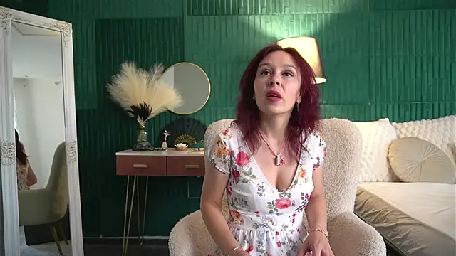 HaileyMoonn online show from 06/28/26, 03:01