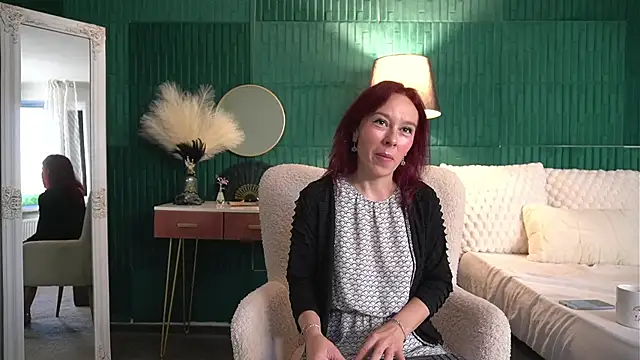 HaileyMoonn online show from 08/01/26, 03:17