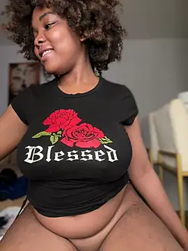 Snapshot of SSEXYBUBBLEBUTT101 chatting on 01/13/25, 11:17 SSEXYBUBBLEBUTT101 online show from 01/13/25, 11:17