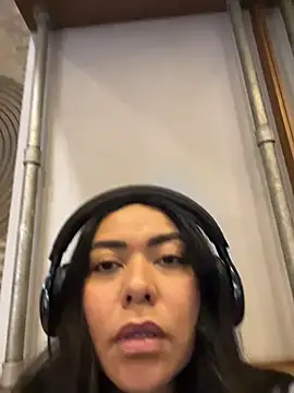 Snapshot of PetitLumiere chatting on 10/15/25, 09:04 PetitLumiere online show from 10/15/25, 09:04