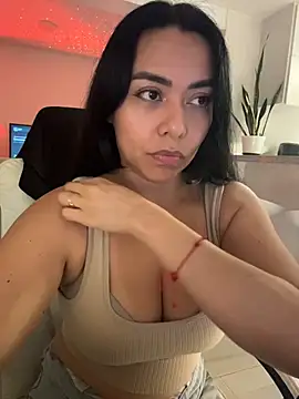 PetitLumiere online show from 04/04/26, 04:00