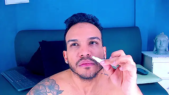 Snapshot of ricky_vill_ chatting on 02/04/25, 06:57 ricky vill online show from 02/04/25, 06:57